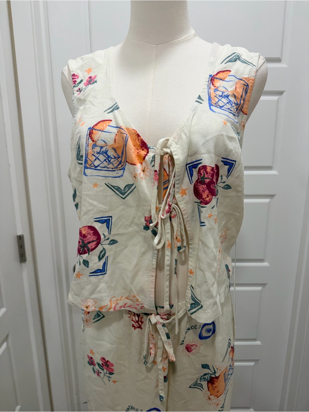 Cali 1850 Floral Print White Wide-Leg Lounge Set with Tie-Front Top Linen Blend - Picture 5 of 11